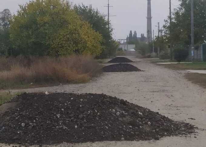 Дві посадовиці в Житомирській області провернули майже півмільйонну схему з росіянином на ремонті сільських доріг