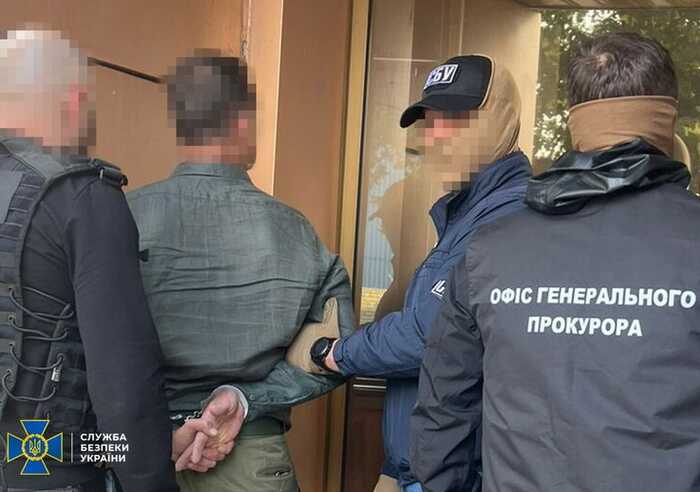 Вимагали 200 тисяч доларів хабаря: Затримано ділків, які могли зірвати поставки в Україну безкоштовних засобів РЕБ