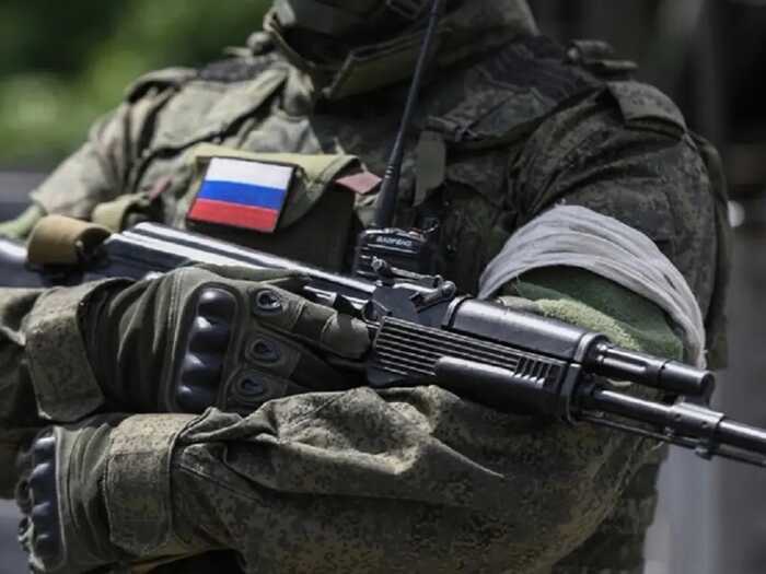 Росіянин не витримав "тяжкої долі" і застрелився на полі бою