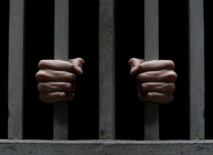 У латвійській тюрмі помер українець, обвинувачений у справі підпільної сигаретної фабрики