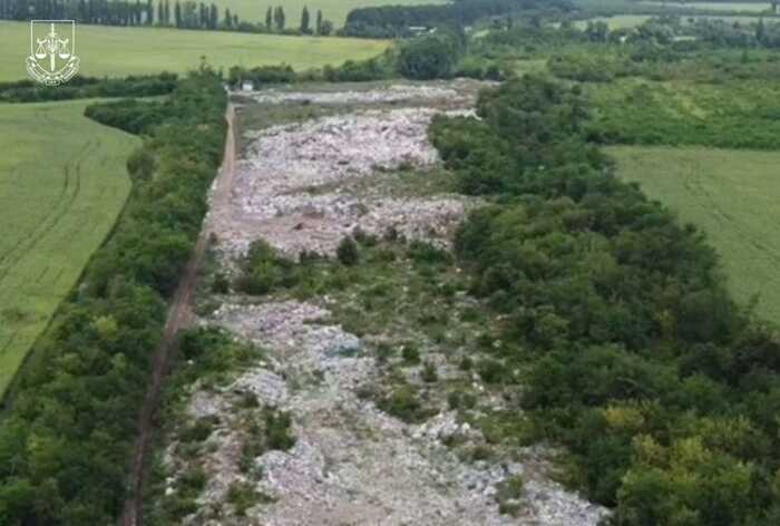 На Київщині "працювало" незаконне сміттєзвалище: викрито трьох посадовців, — Нєбитов