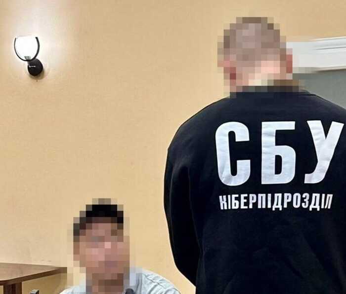 СБУ: продавець дитячих колясок допомагав росіянам обстрілювати Харків