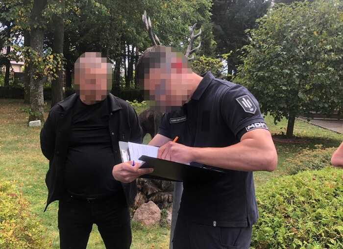 На Рівненщині затримали керівника надлісництва ДП «Ліси України» на хабарі в 3 мільйони гривень